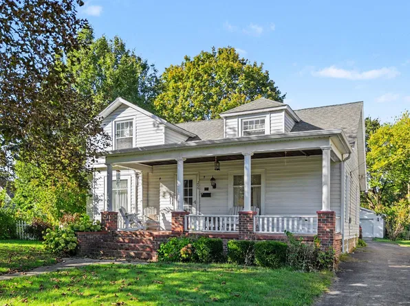 206 W Front St, Buchanan, MI 49107