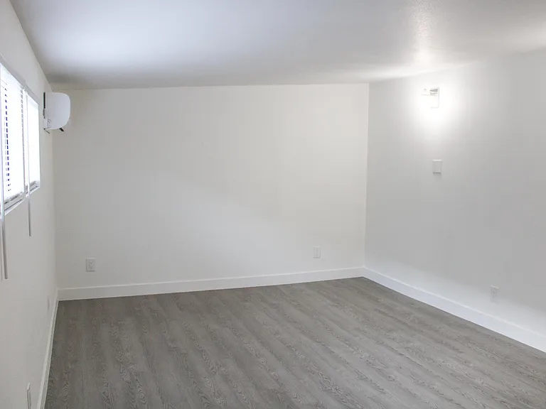 1634 Phillips Ave #STUDIO — Photo 4