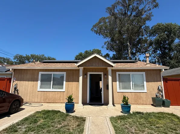 45 Compton Ter, Freedom, CA 95019