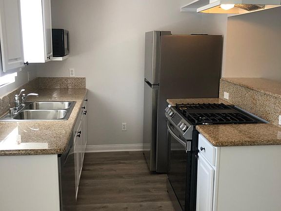 4th image of 10943 Fruitland Dr #5