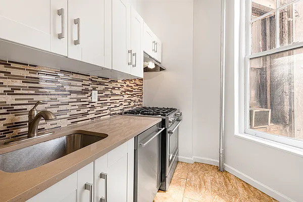 Rented by REAL New York | media 4