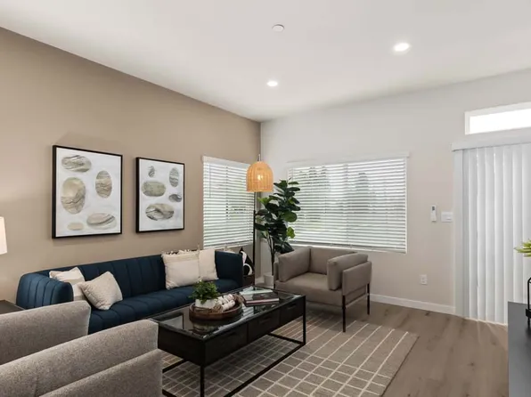 15215 35th Ave W Unit B5, Lynnwood, WA 98087