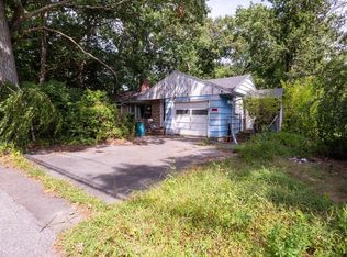 880 Summer St, Lynnfield, MA 01940