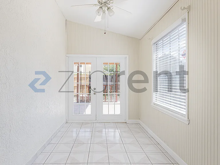 5425 Wood Crossing St — Photo 6