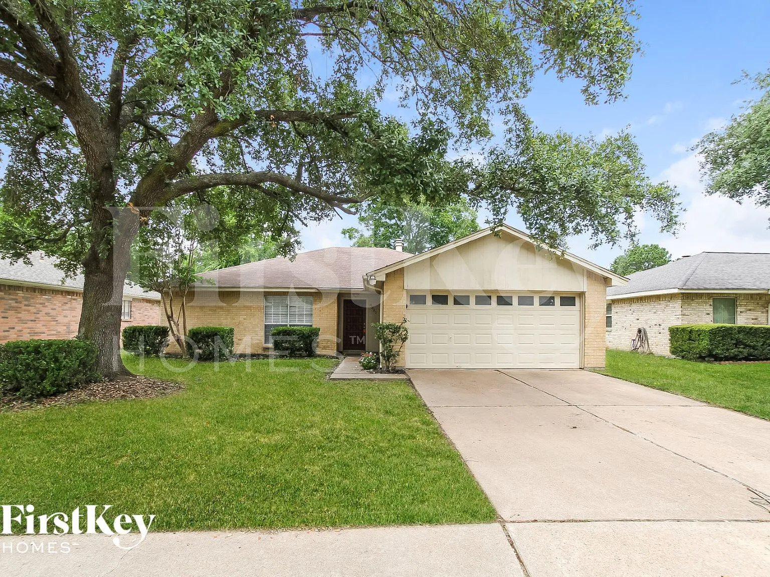 3 bed, 2.0 bath, 1350 sqft, $1,865 — Photo 1