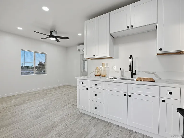 566 Guava Ave — Photo 9