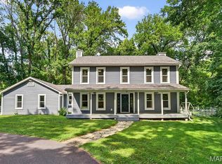 46 Lake Forest Dr, Belleville, IL