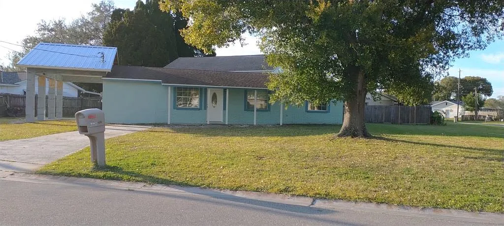 4 bed, 2.0 bath, 2142 sqft, $2,150 — Photo 2