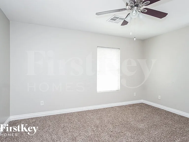 4904 Naff Ridge Dr — Photo 10