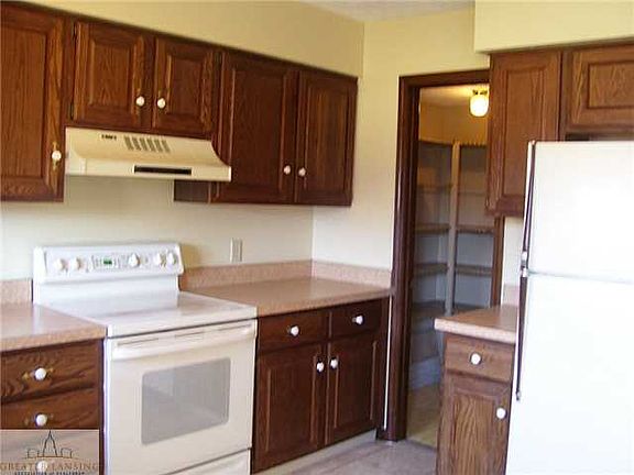 5th image of 224 Park Meadows Dr