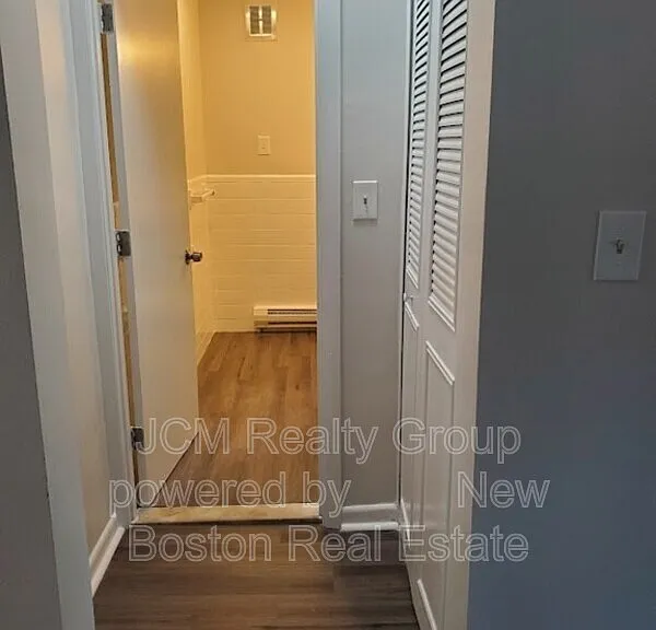 700 Cummins Hwy — Photo 6