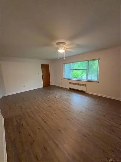 2 bed, 1.0 bath, 7942 sqft, $850 — Photo 4