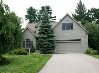 141 Cushing Rd, Newmarket, NH 03857