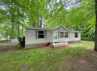 1034 Siesta St, Gladwin, MI 48624