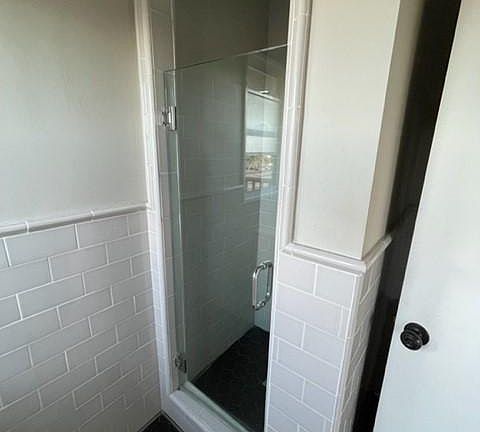 5th image of 401 Avenue E #A