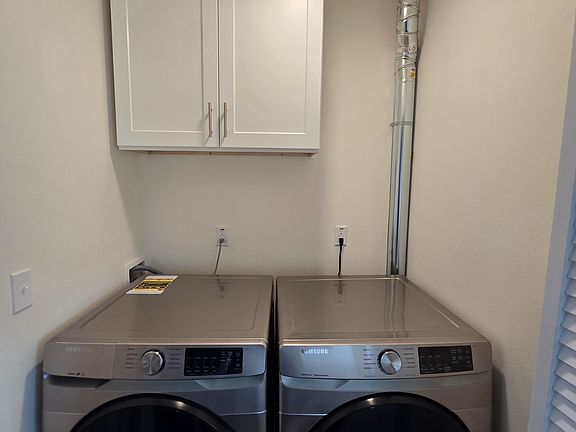 4th image of 712 W Slauson Ave #1