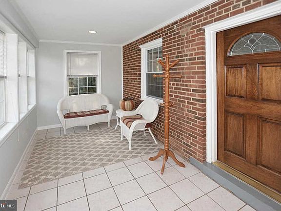 4th image of 7208 Tyler Ave