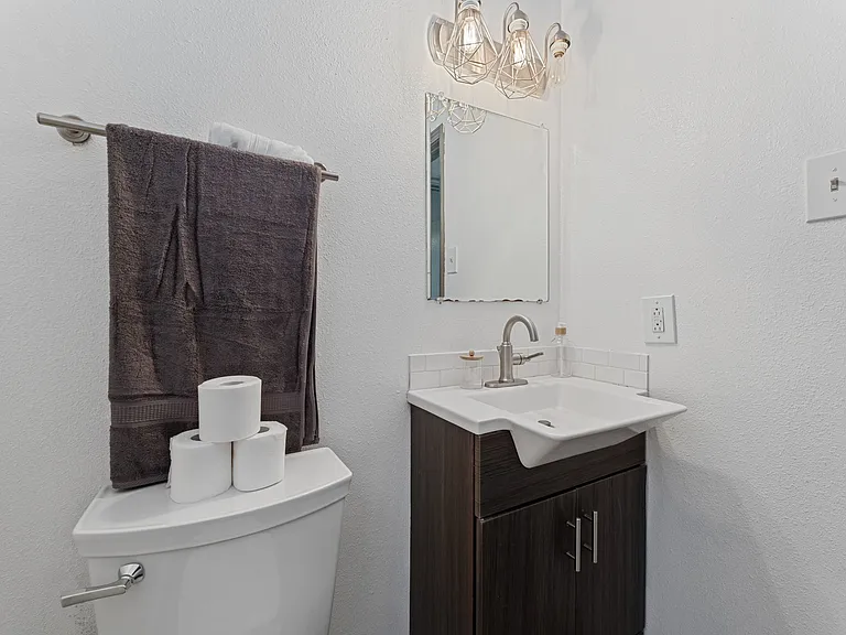 4203 Philmont Ave — Photo 34