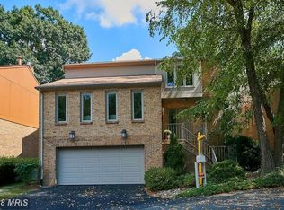 9938 Great Oaks Way, Fairfax, VA 22030