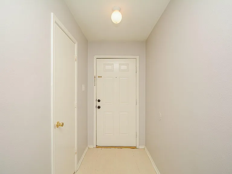 6835 Lower Arrow Dr — Photo 5