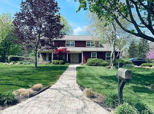 120 Wyngate Dr, Barrington, IL 60010