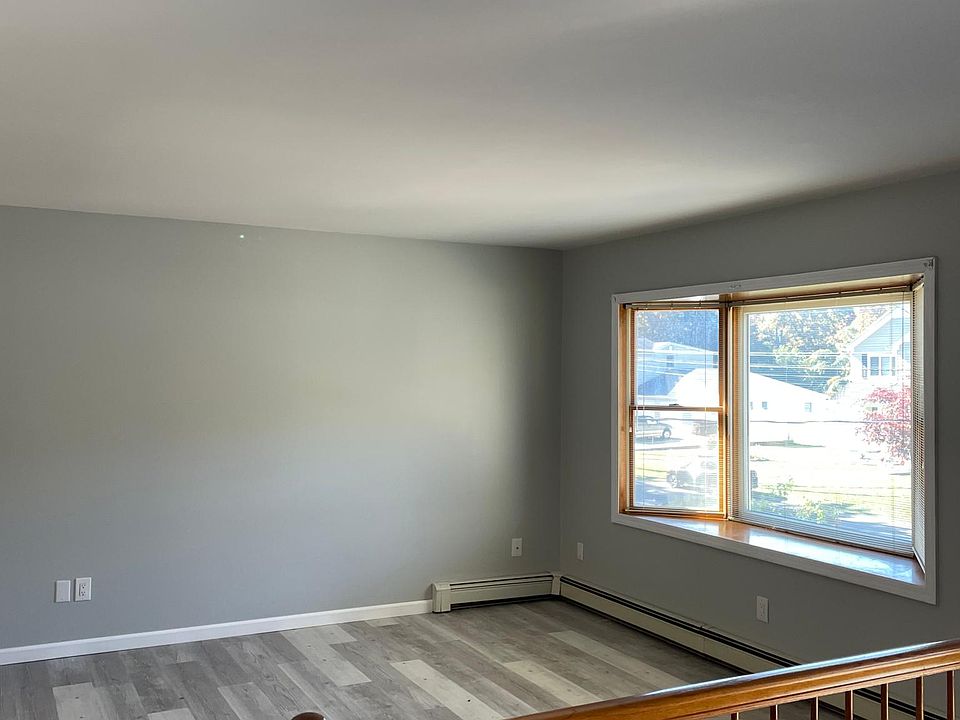 1077 Cassel Ave, Bay Shore, NY 11706 Zillow