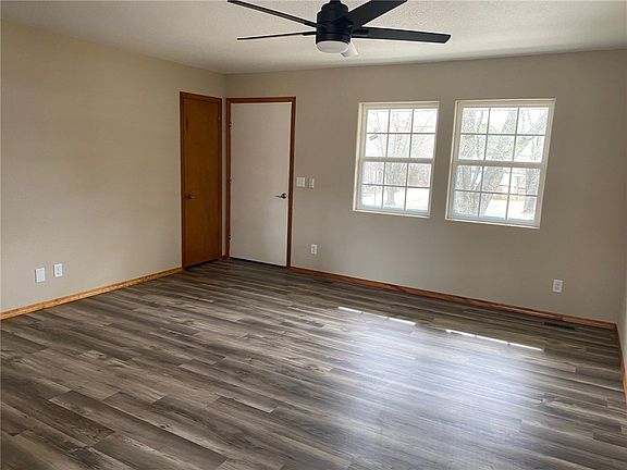 4th image of 215 Northview Ave