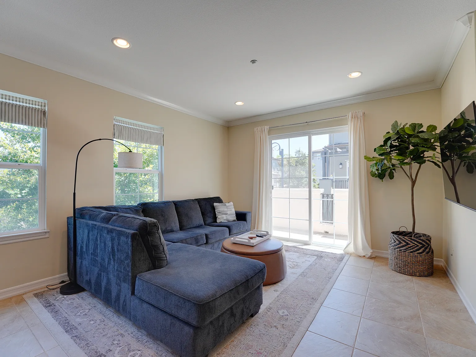 10545 Zenor Lane — Photo 4