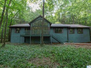 261 Mohawk Rd, Owens Cross Roads, AL 35763