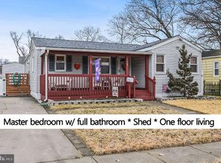 32 Roosevelt Ave, Mount Ephraim, NJ 08059