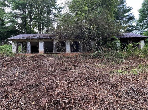 654 Silverleaf Rd, Dugspur, VA 24325
