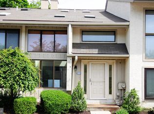 12 Landmark Dr, Malvern, PA 19355