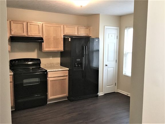 5th image of 481 Hennepin Dr