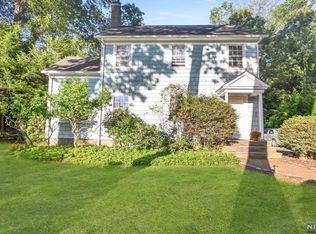 242 Hardenburgh Ave, Demarest, NJ 07627
