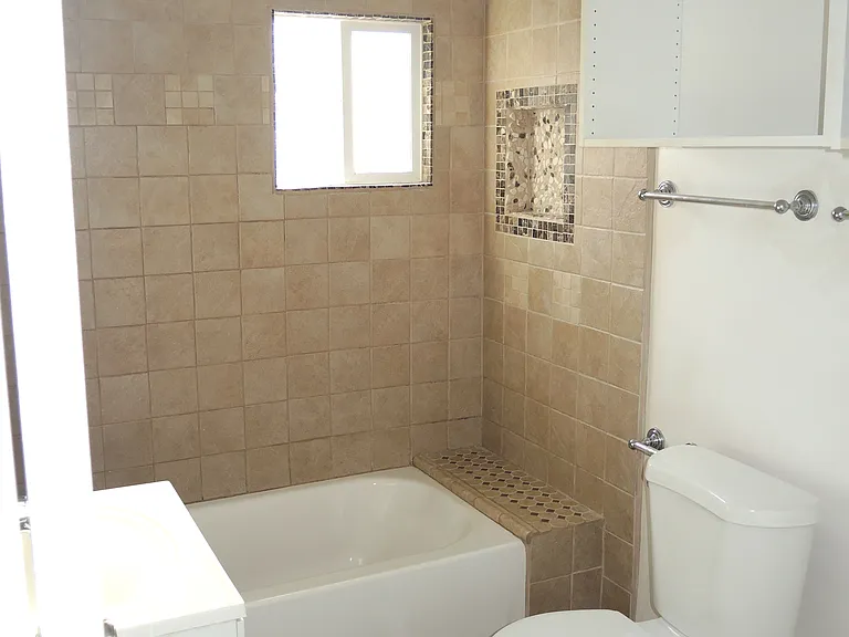 1016 E La Palma Dr — Photo 12