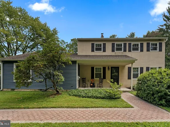 3 Campbell Pl, Phoenixville, PA 19460
