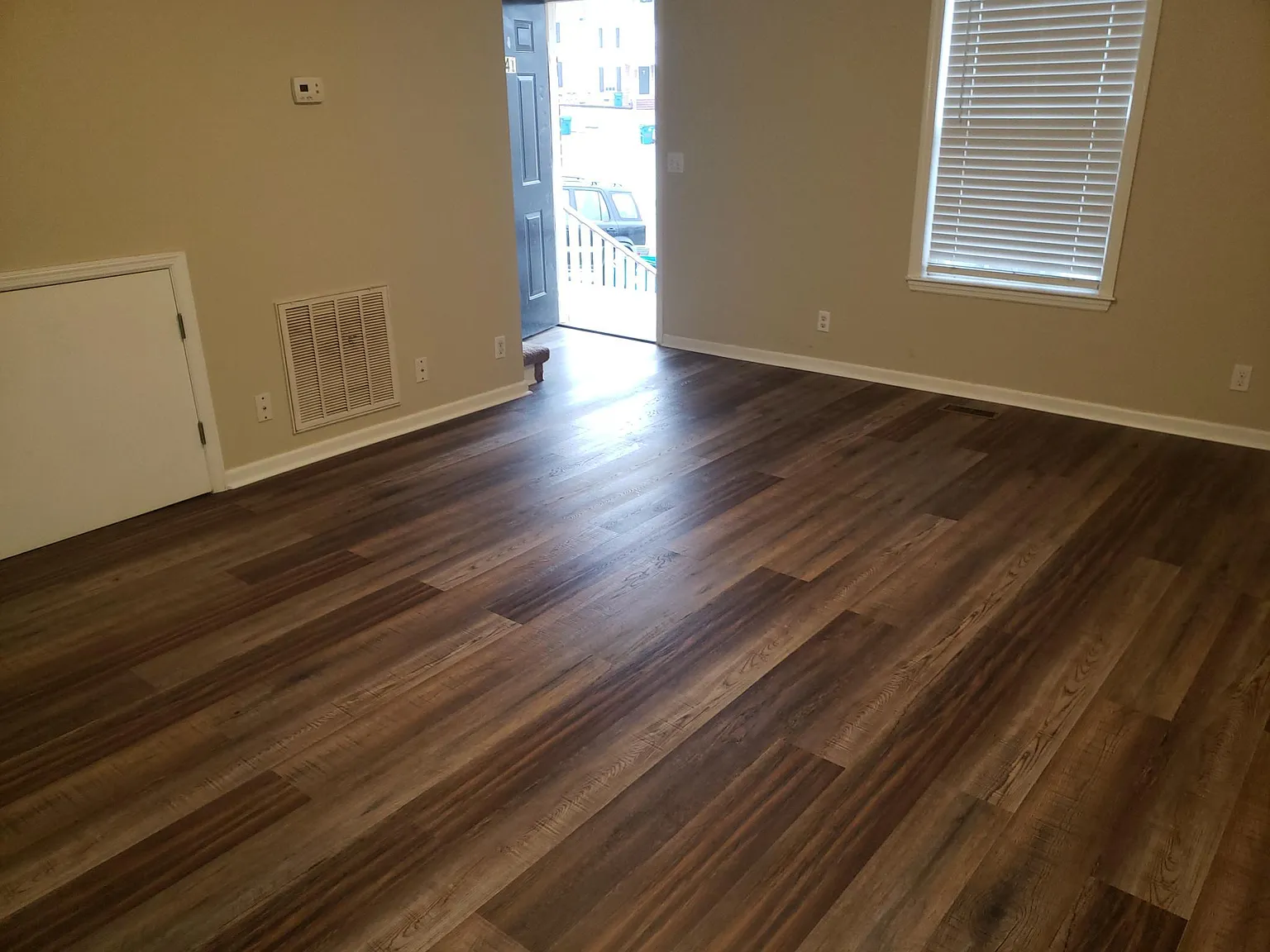 2 bed, 1.5 bath, 1050 sqft, $1,250 — Photo 3