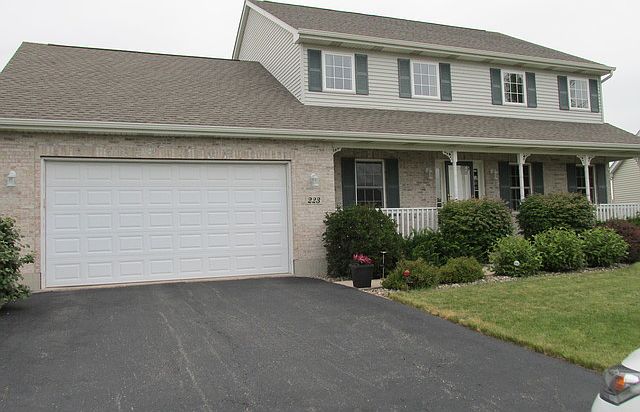 1st image of 223 Heron Creek Dr