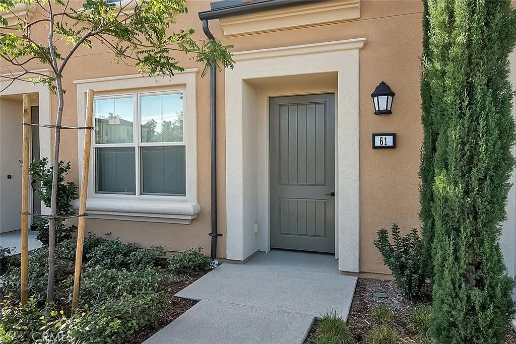 2 bed, 1200 sqft, $3,900 — Photo 4