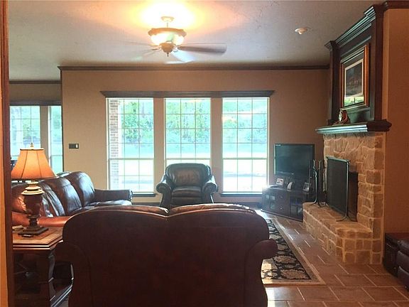 4th image of 9050 Safari Shores Dr