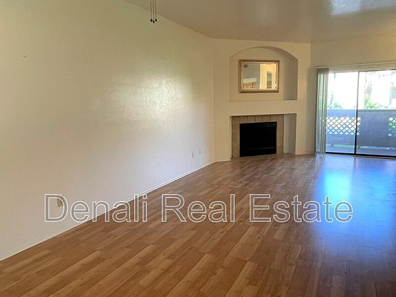 5th image of 930 N Mesa Dr Unit 1027