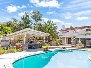 1810 Foxfire Rd, Fallbrook, CA 92028