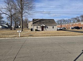 209 6th St #1, Coralville, IA 52241