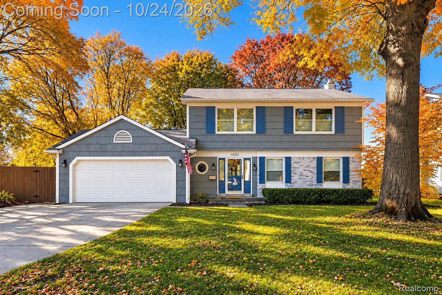 14051 Edgewood St, Livonia, MI 48154