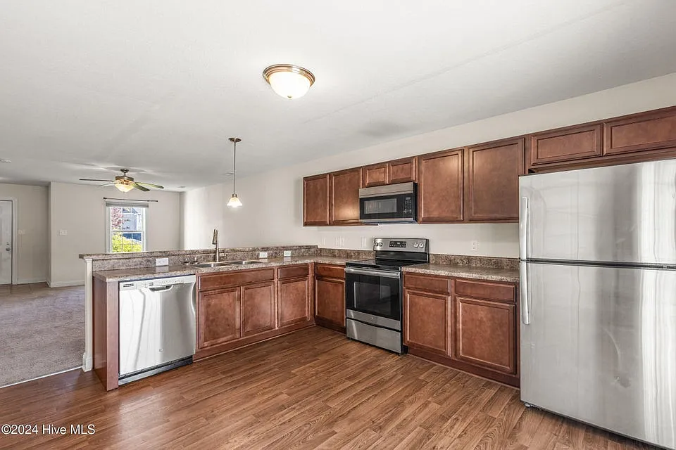 125 West Murrow Lane - 1 — Photo 4