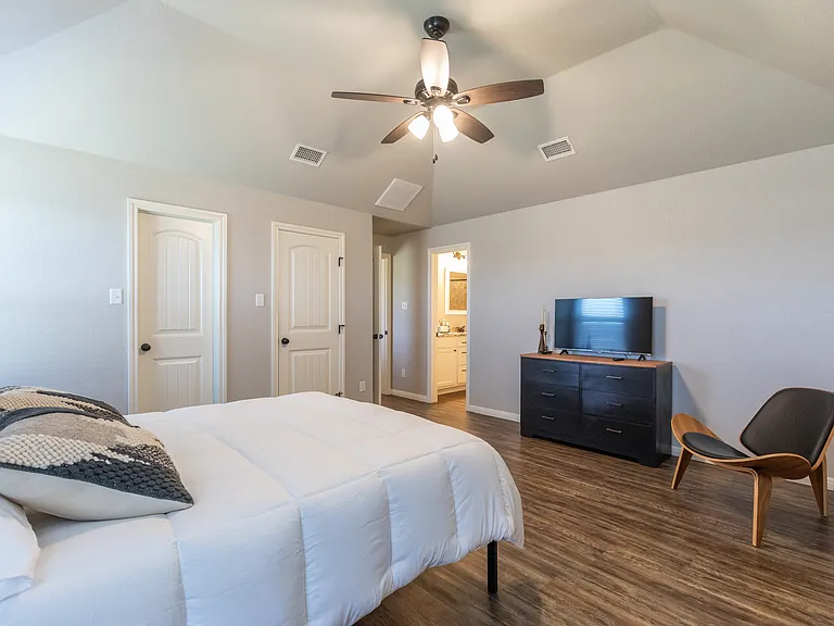 144 Carriage Hills Pkwy — Photo 12