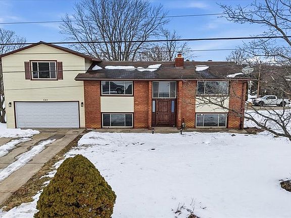 3rd image of 540 Sherwood Dr