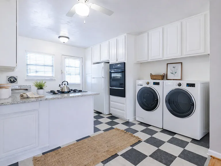 Peachtree Hills Court | Where Atlanta's Energy Meets Timeless Charm — Photo 49