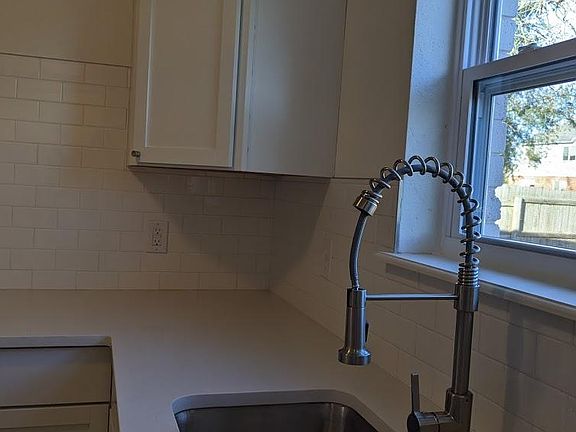 3rd image of 14417 S Poplar St E