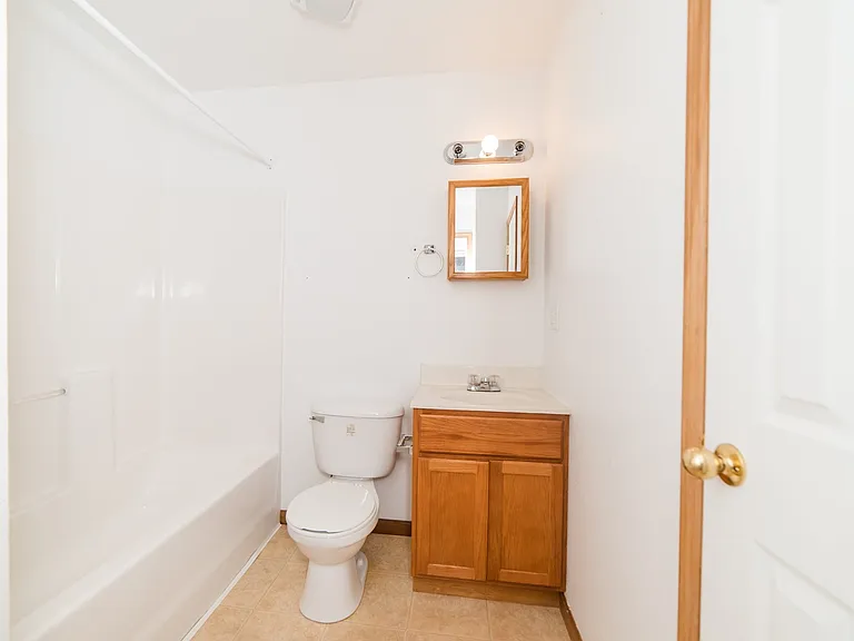 Pinnacle Heights Apartments — Photo 14